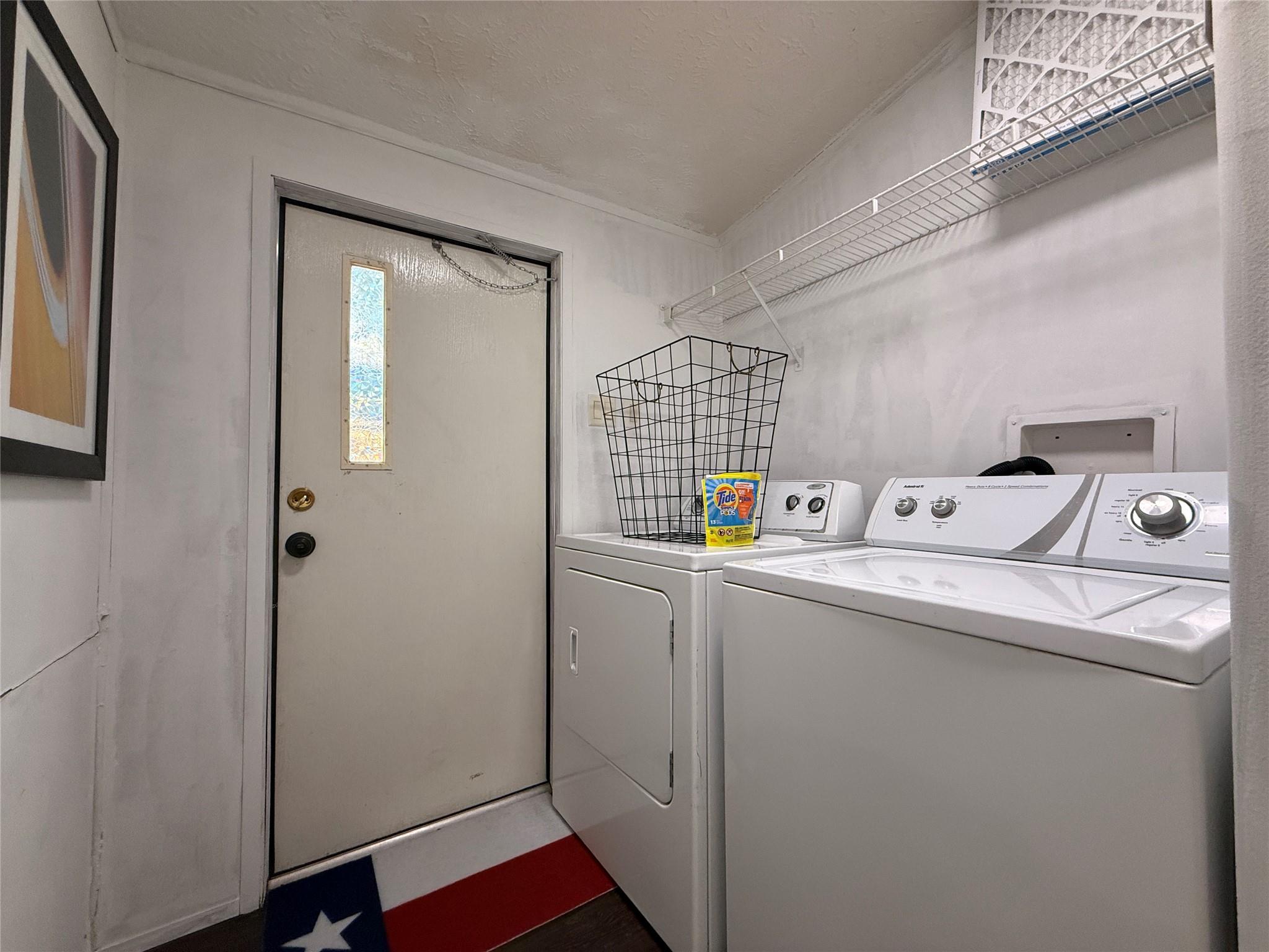 2015 Holly St Property Photo 21