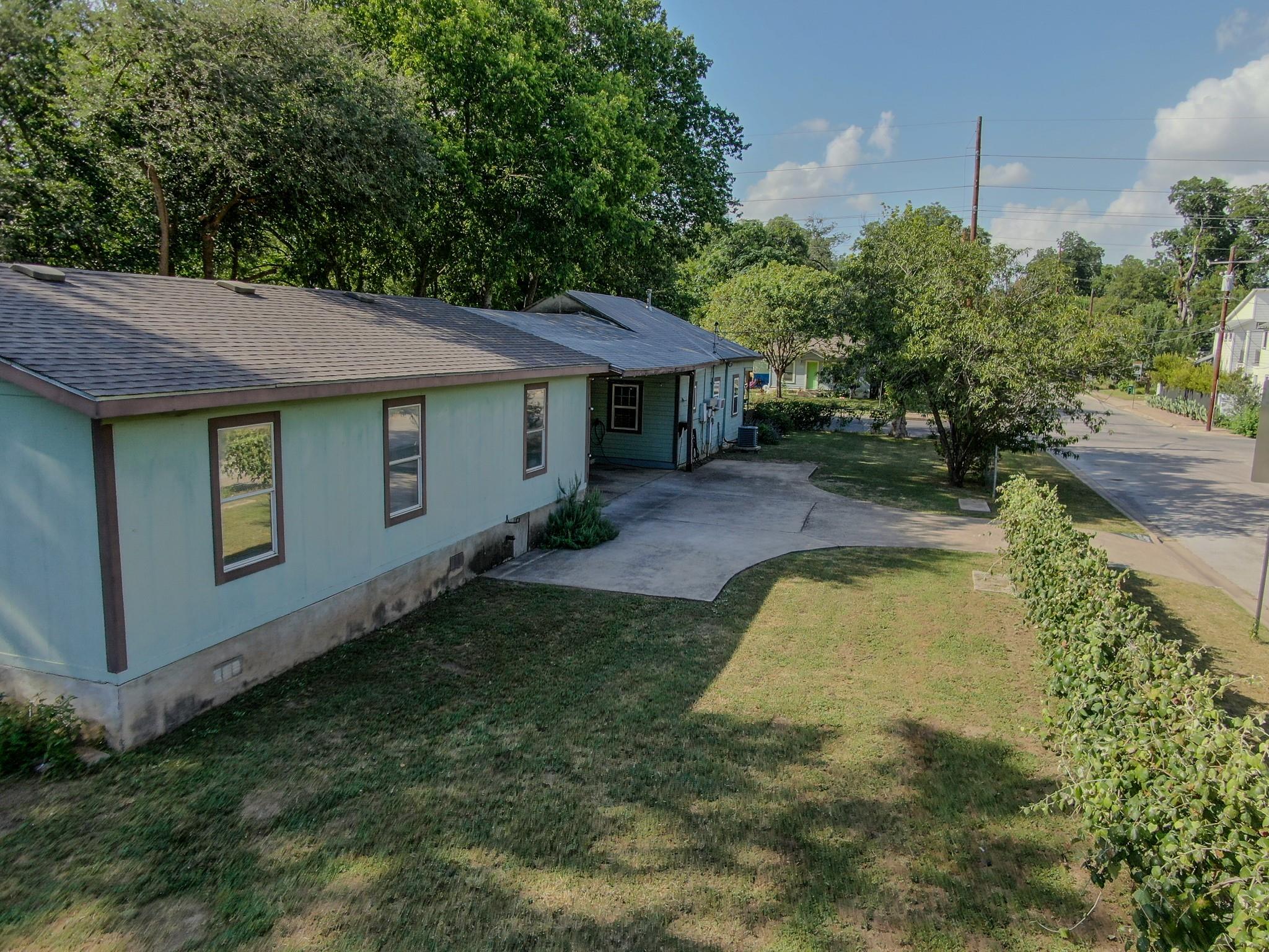 2015 Holly St Property Photo 23