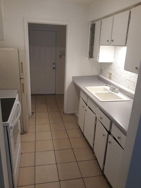 8210 Sam Rayburn Dr #103 Property Photo 4