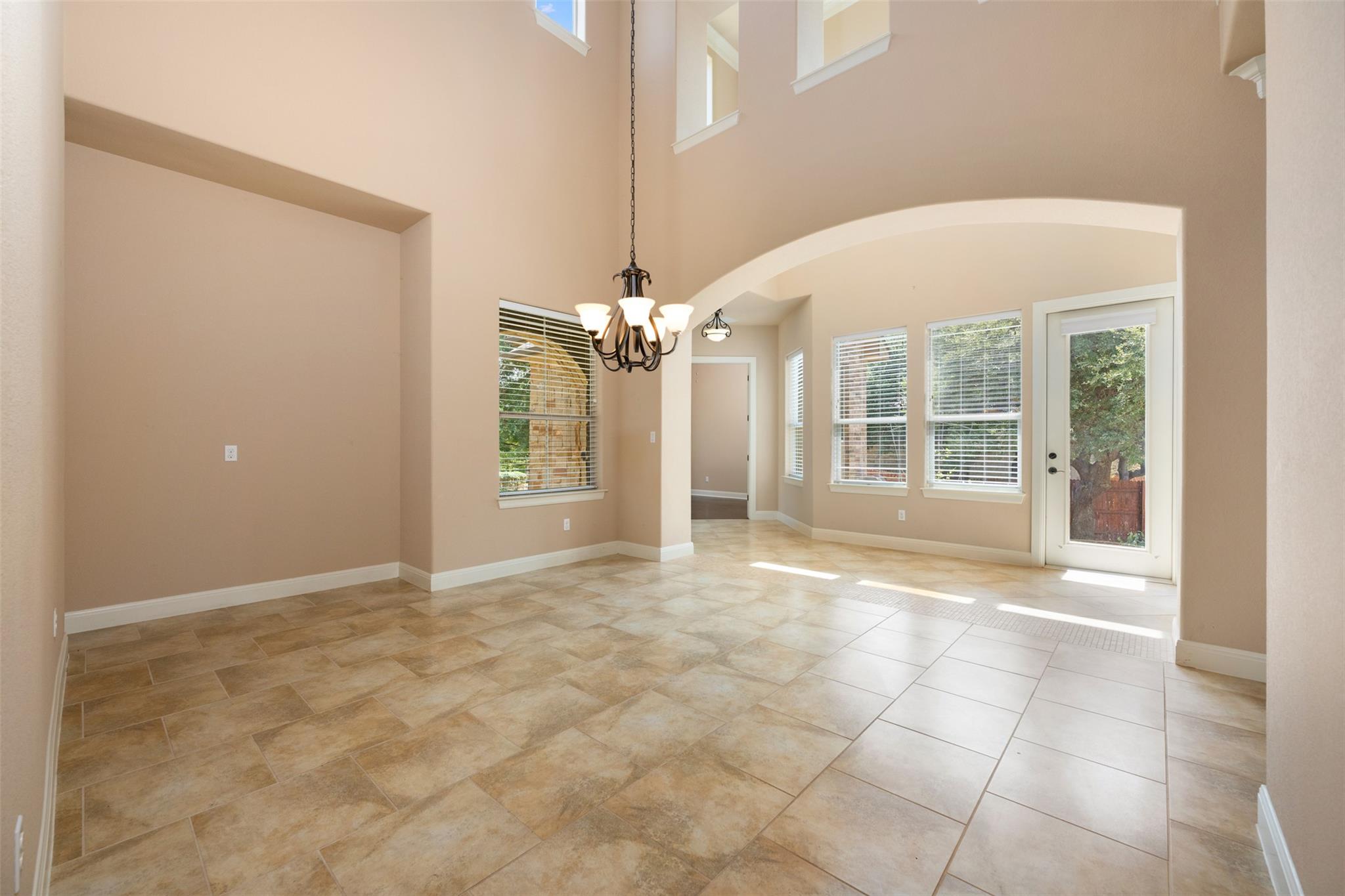 170 Kinloch Ct Property Photo 11