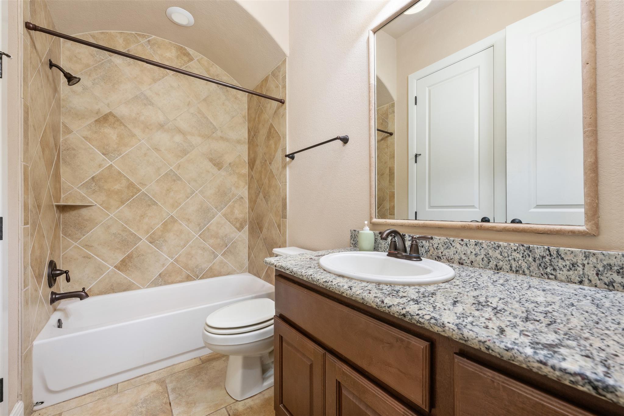 170 Kinloch Ct Property Photo 24