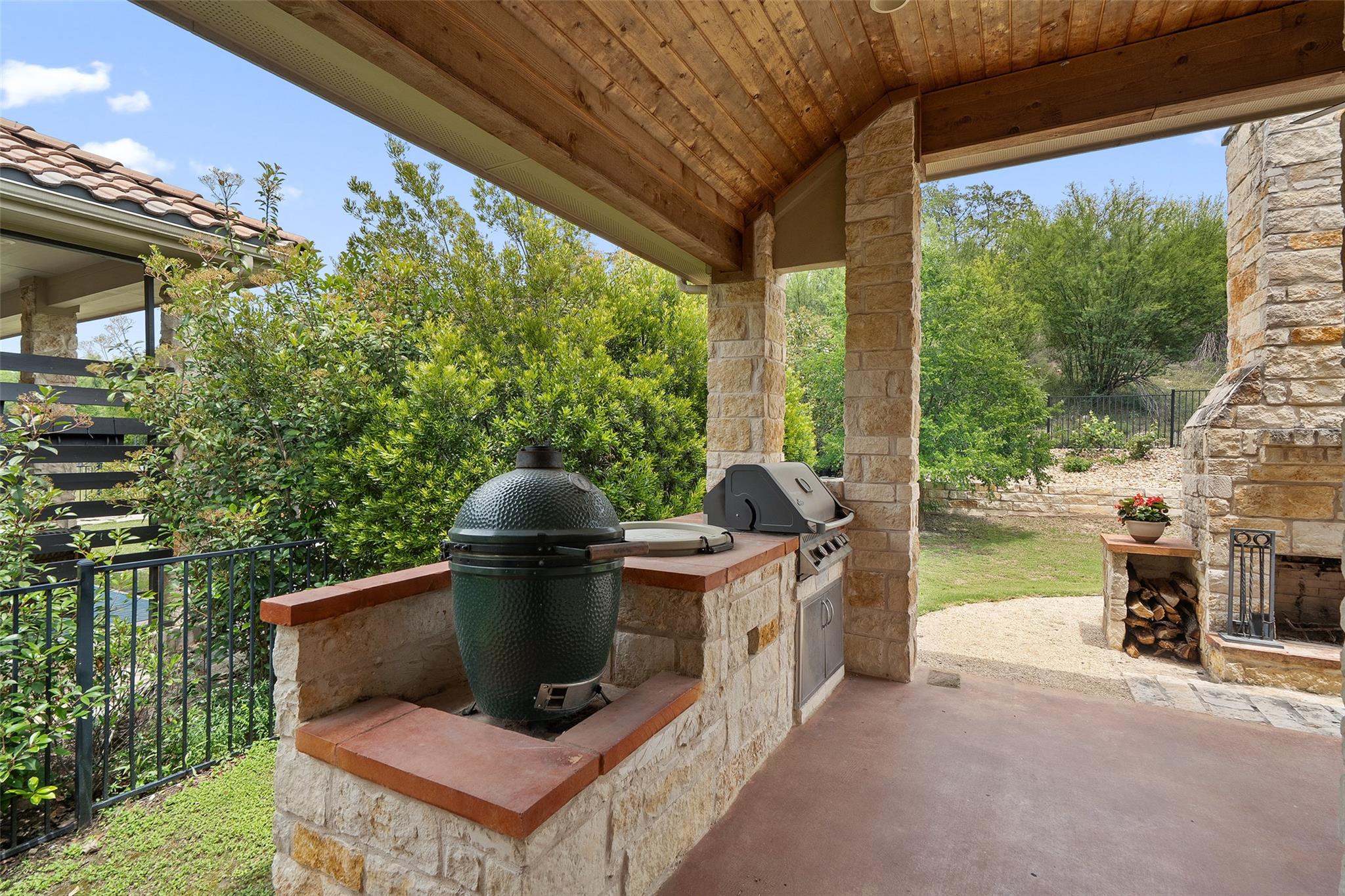 209 Maxwell Way Property Photo 6