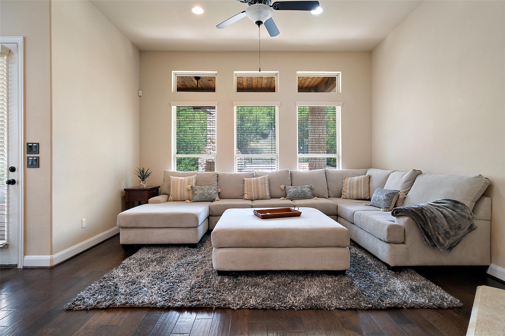 209 Maxwell Way Property Photo 11