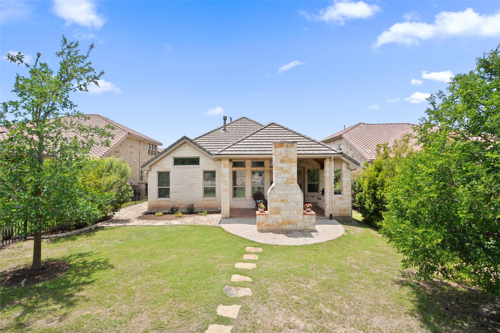 209 Maxwell Way Property Photo 14