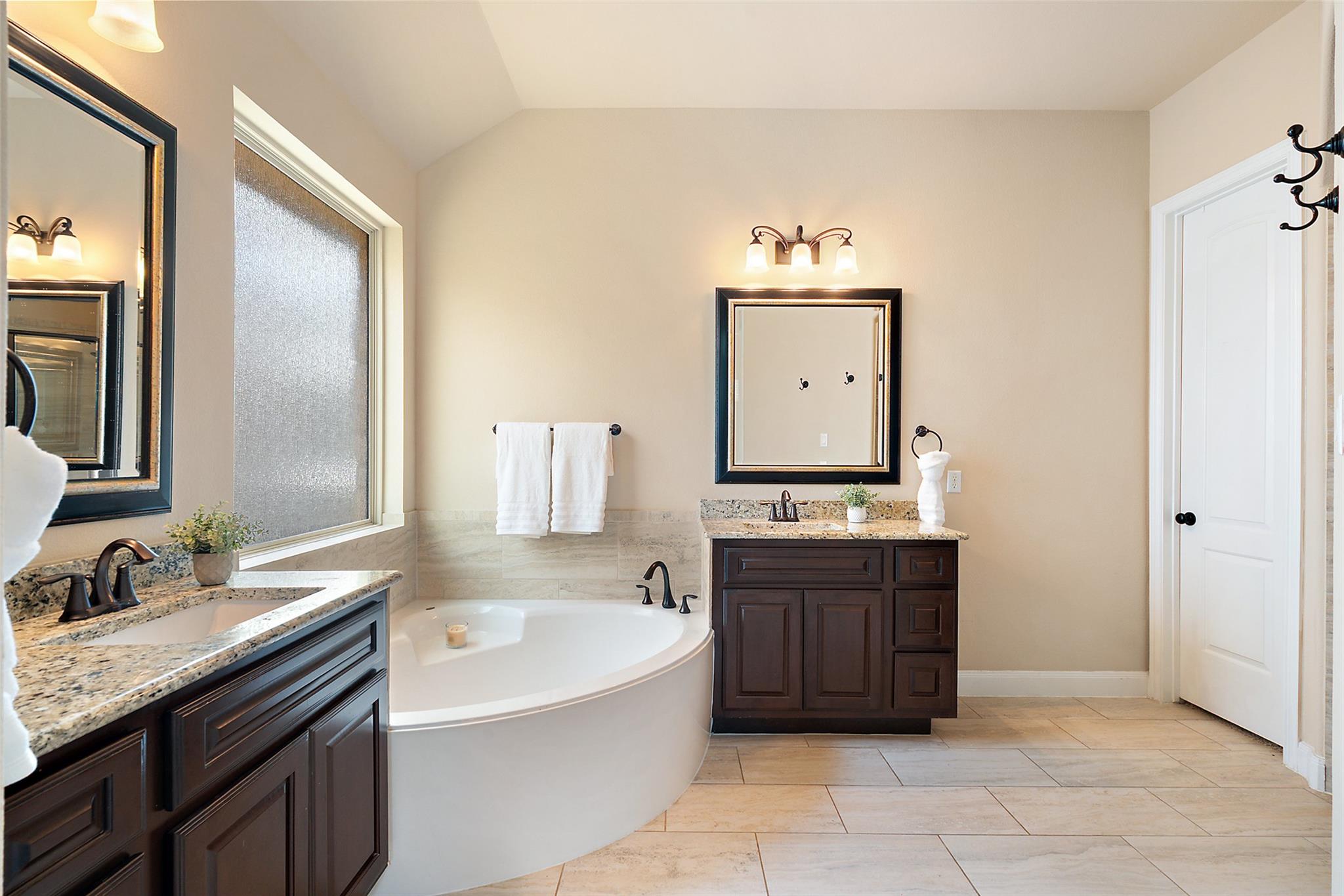 209 Maxwell Way Property Photo 20