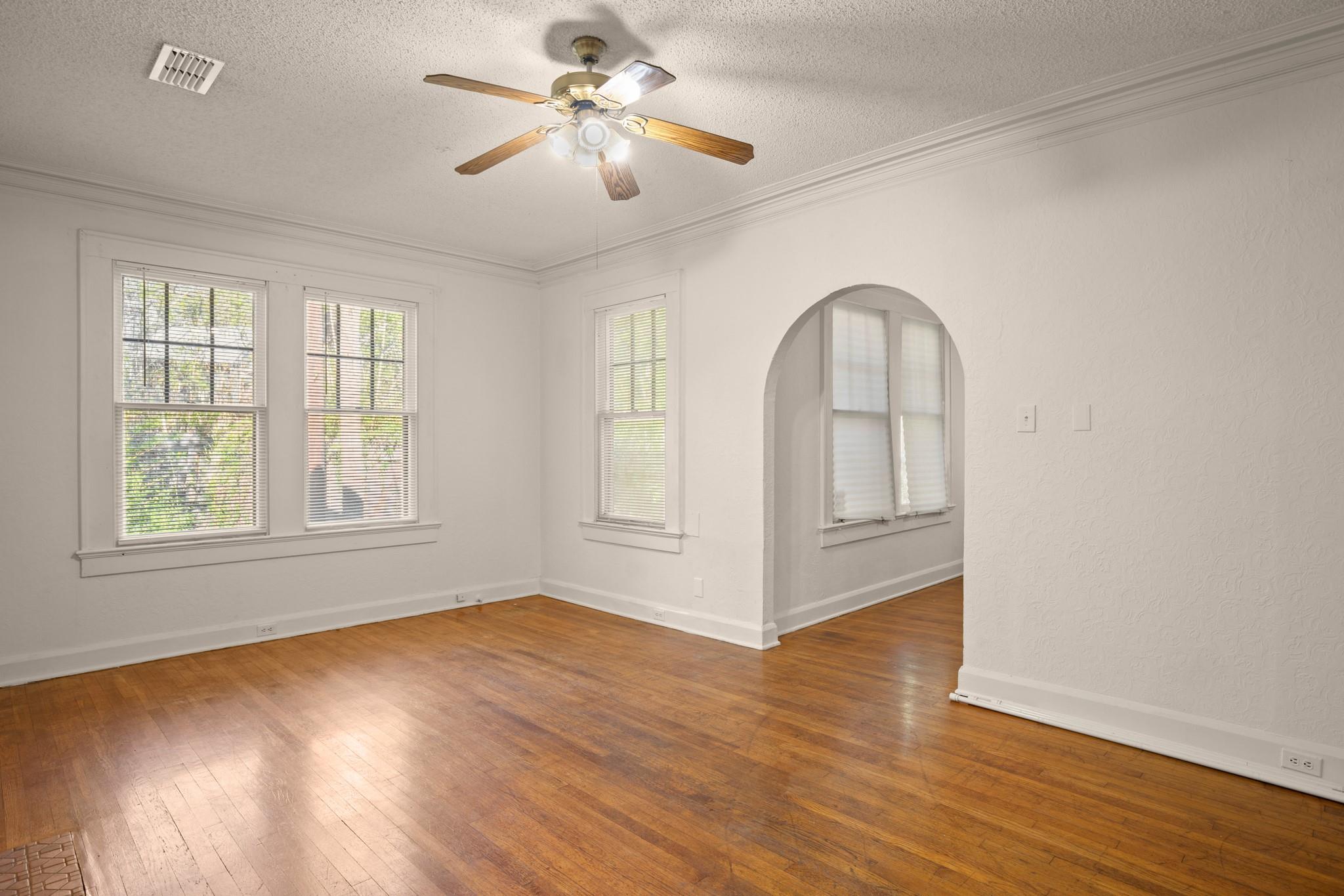 1006 Milam Pl Property Photo 2
