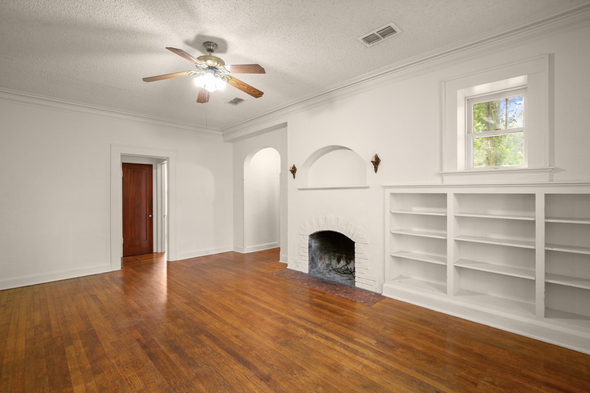 1006 Milam Pl Property Photo 4