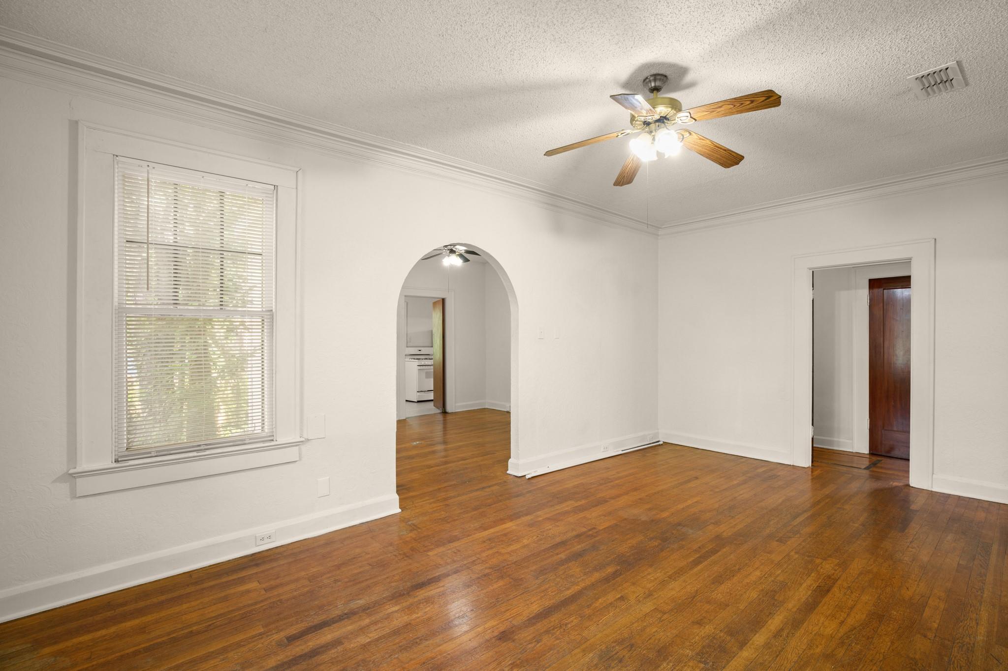 1006 Milam Pl Property Photo 5