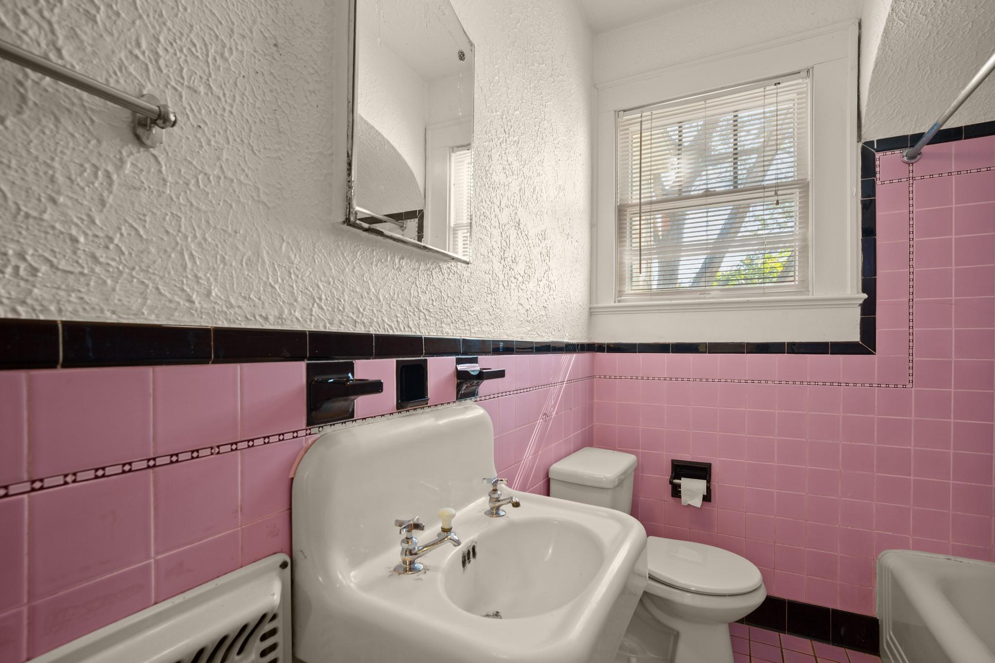 1006 Milam Pl Property Photo 9