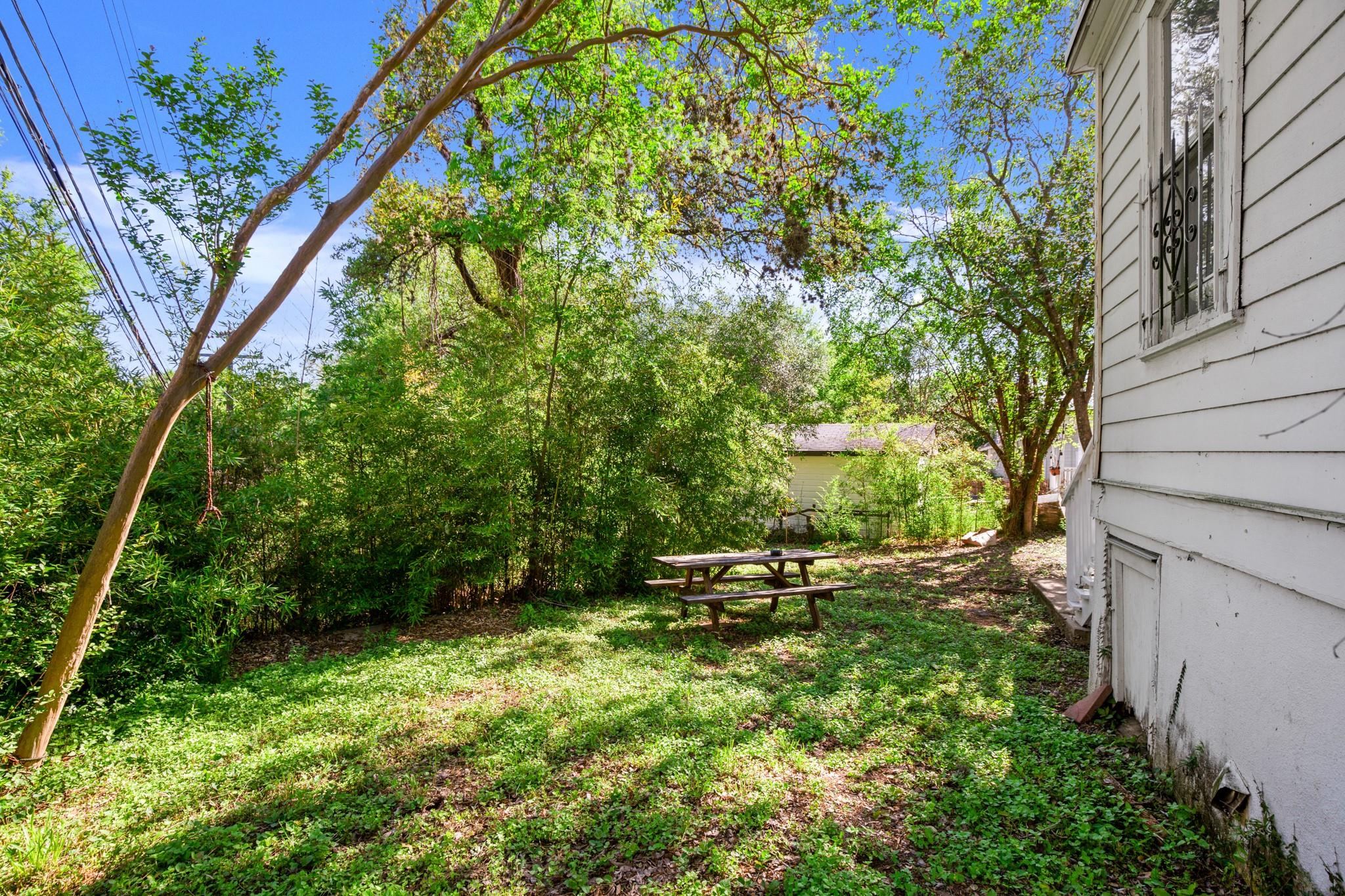1006 Milam Pl Property Photo 18
