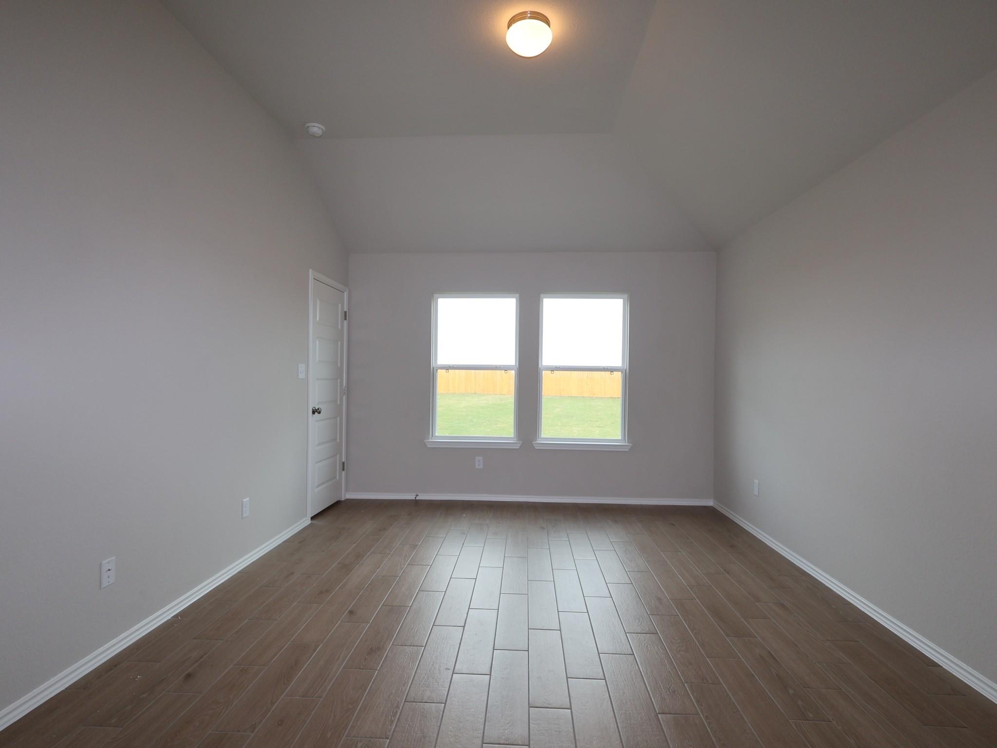 20009 Cornyn Ln Property Photo 8