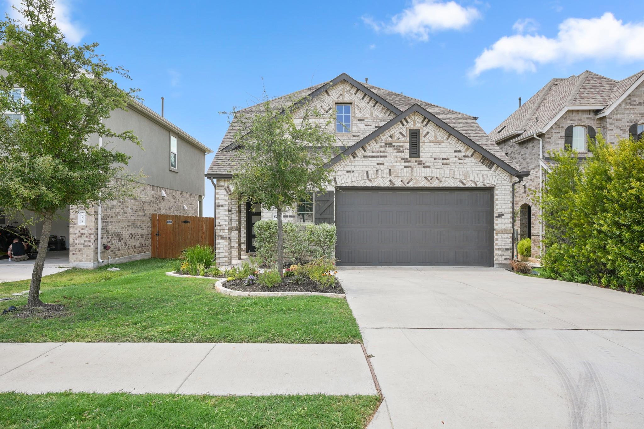 8009 Copper Prairie Bnd Property Photo 7