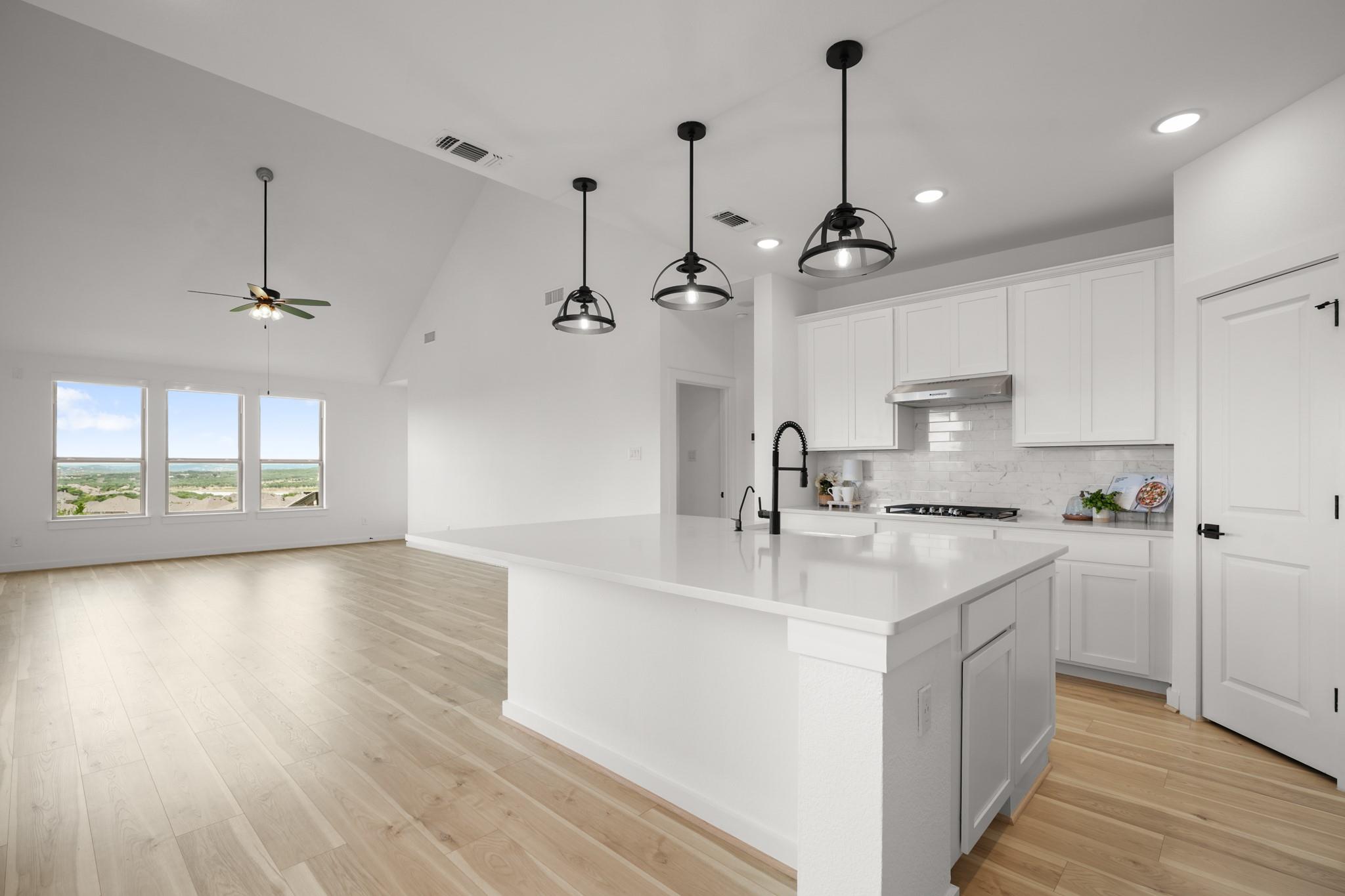 8009 Copper Prairie Bnd Property Photo 11