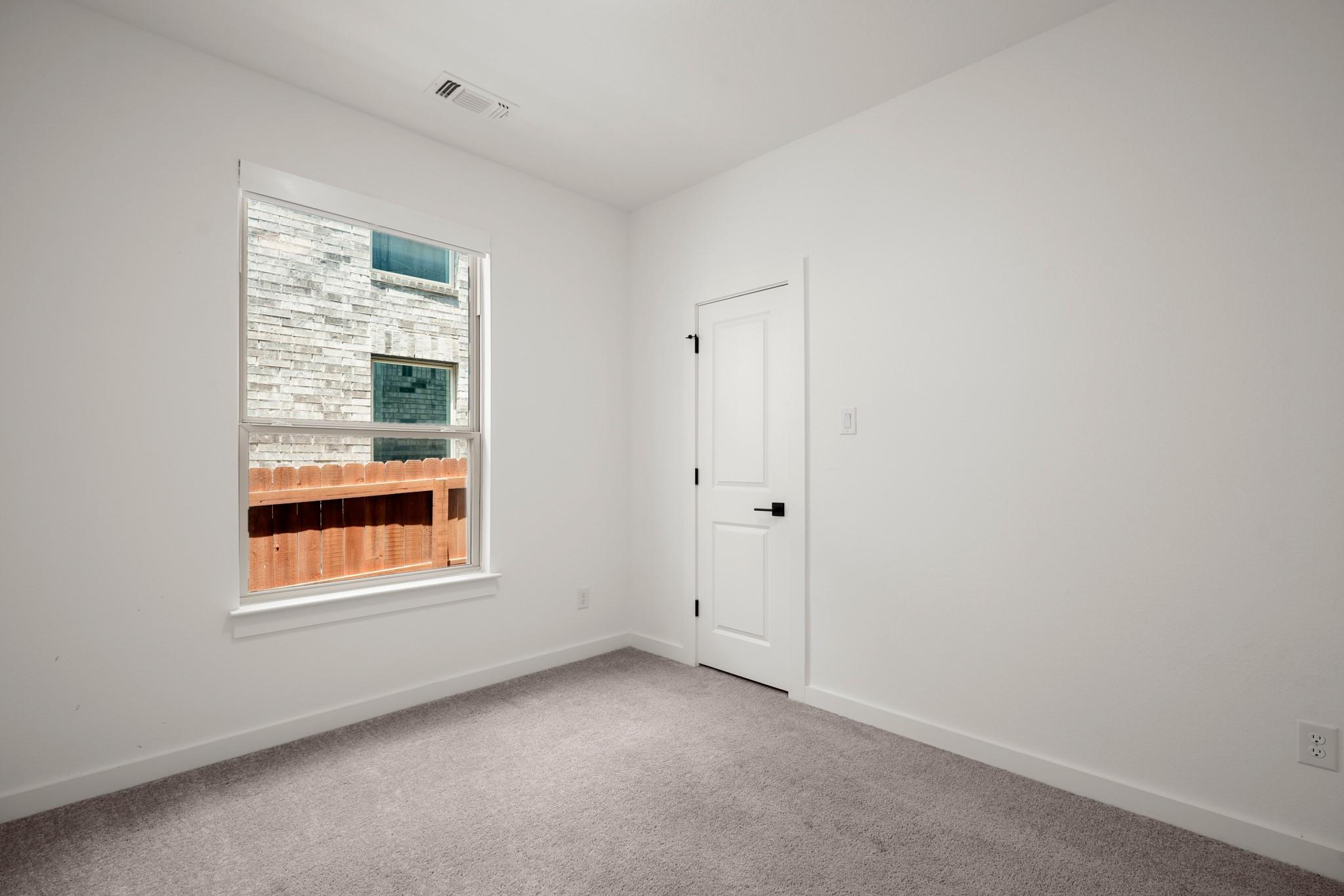8009 Copper Prairie Bnd Property Photo 19