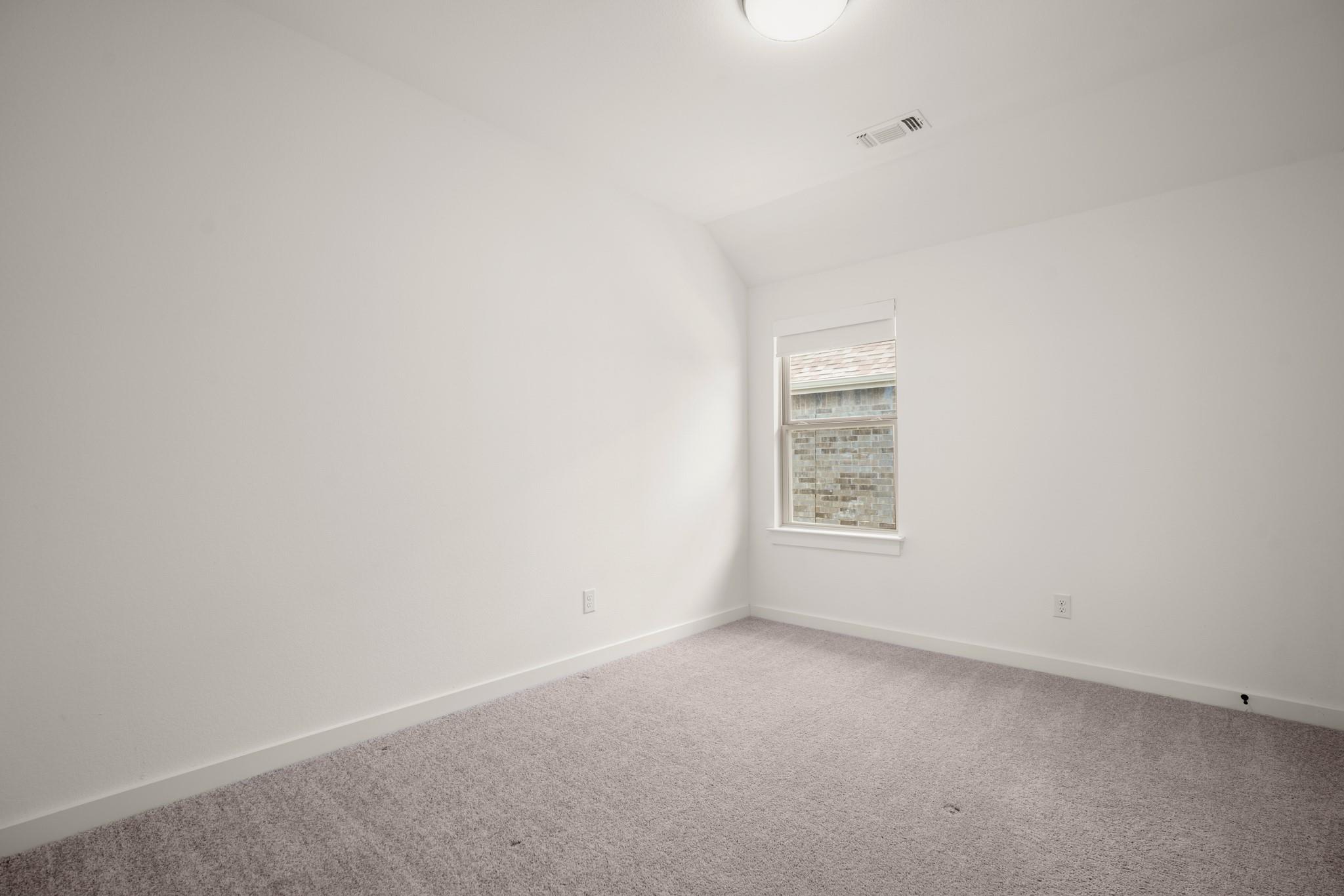 8009 Copper Prairie Bnd Property Photo 26
