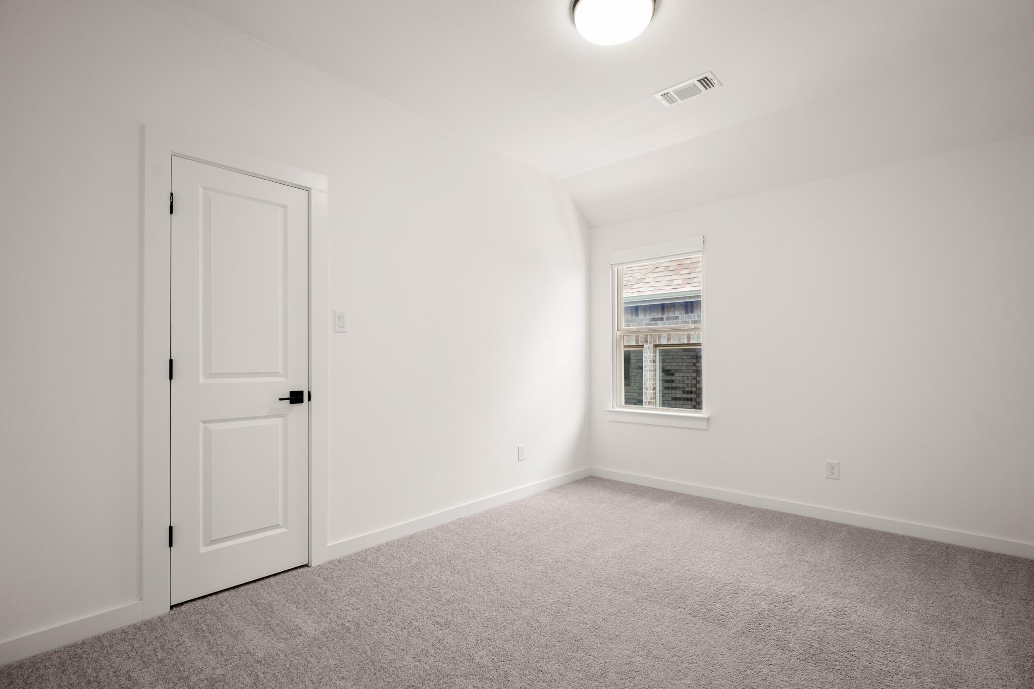 8009 Copper Prairie Bnd Property Photo 27