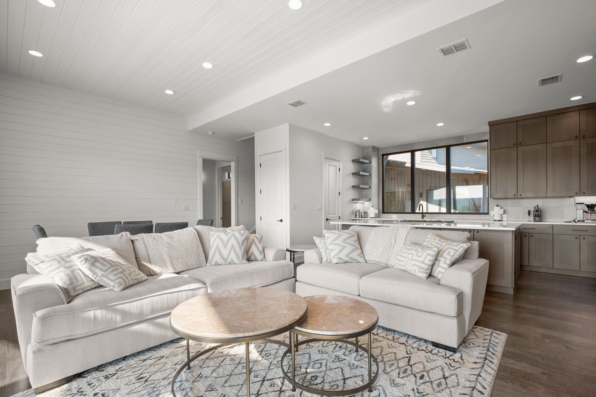 19201 Crusoe Cv #20 Property Photo 10