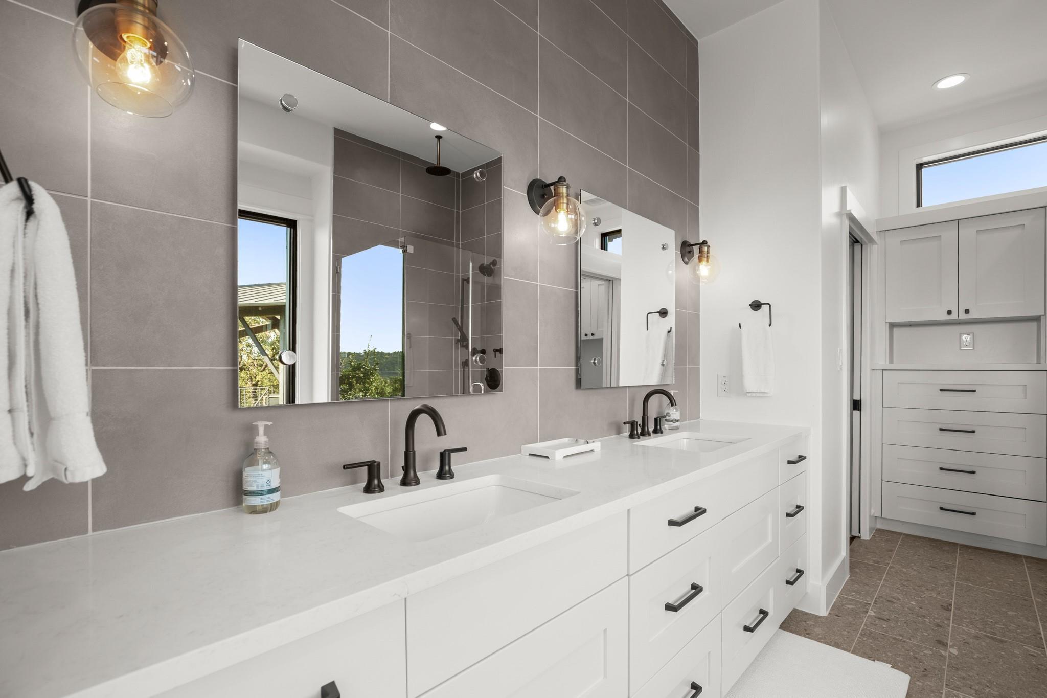 19201 Crusoe Cv #20 Property Photo 17