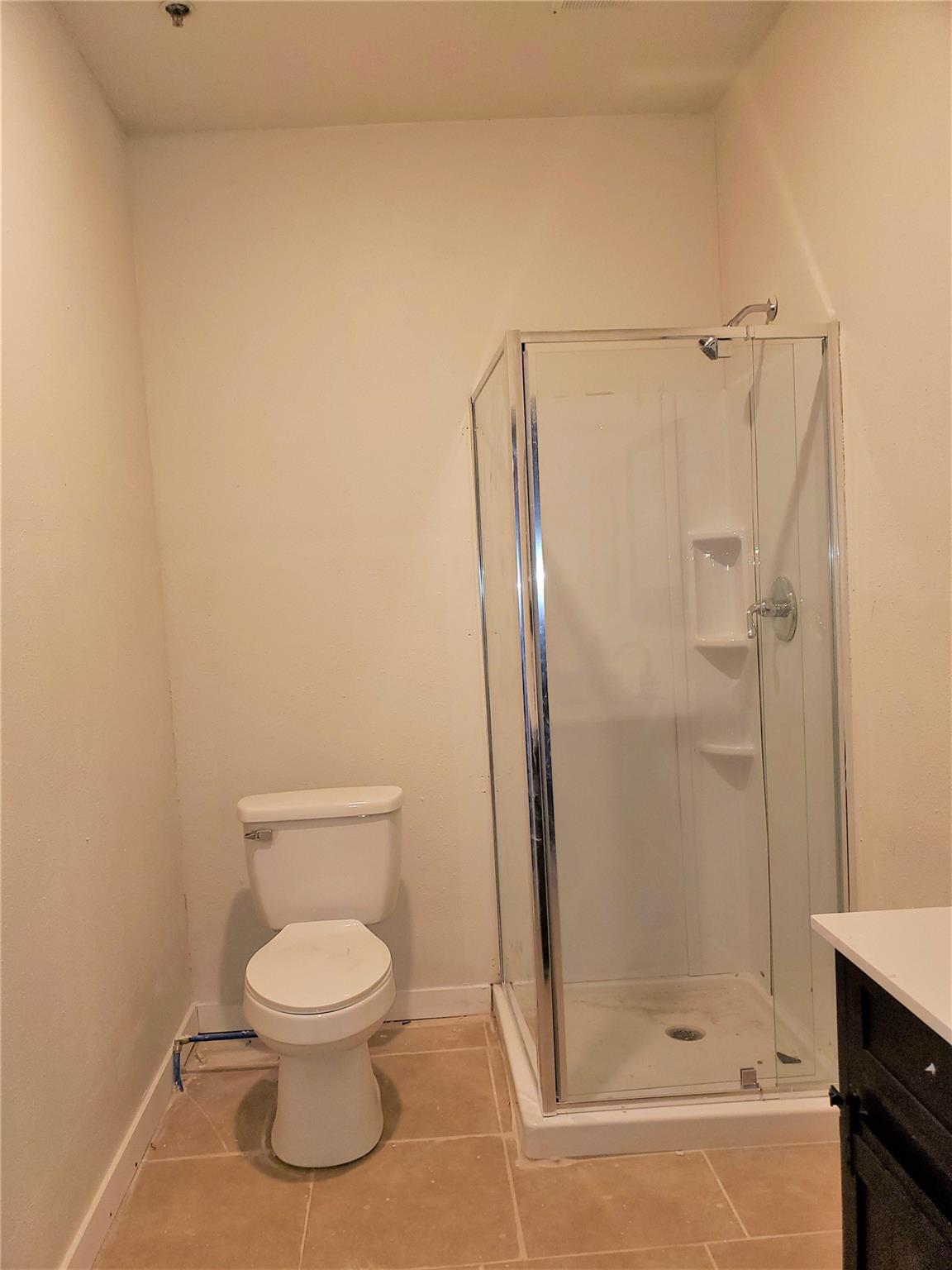611 Carpenter Ave #105 Property Photo 7