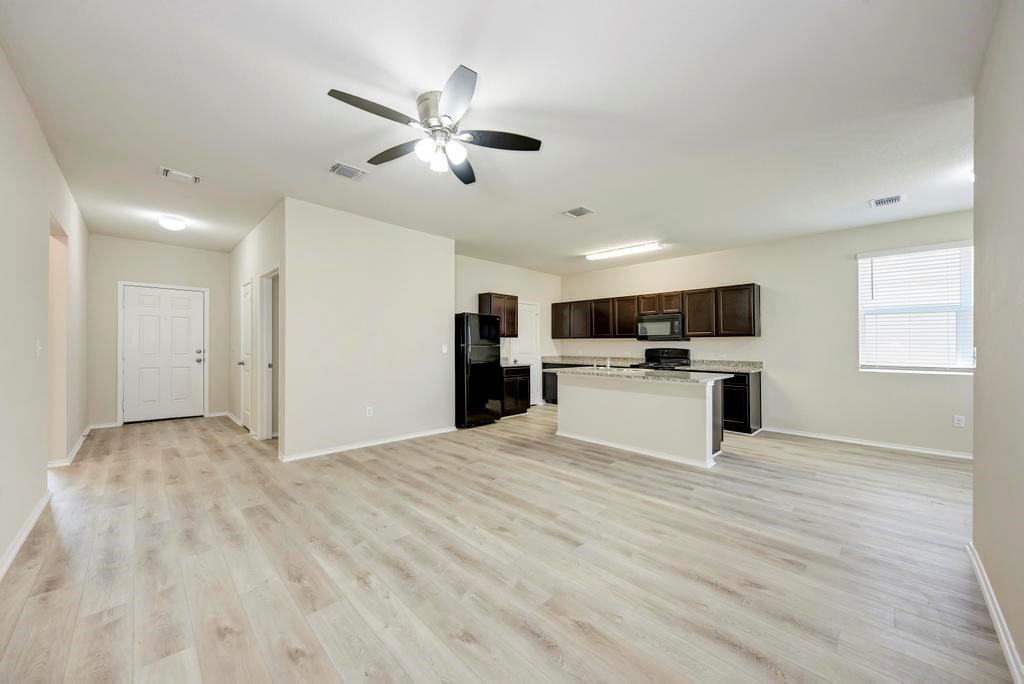 3602 Conyers Ln Property Photo 7
