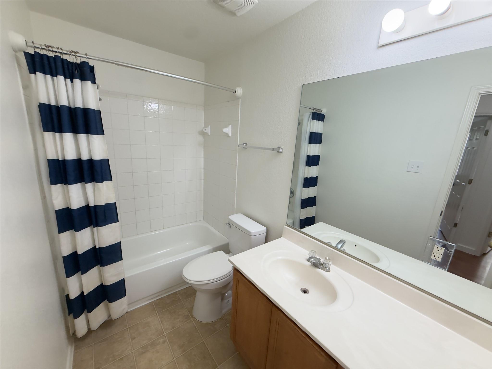 339 Oxford Dr Property Photo 8
