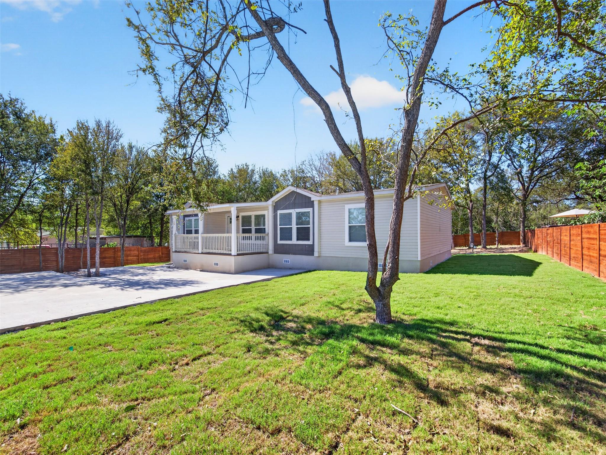 5006 N Imperial Dr Property Photo 4