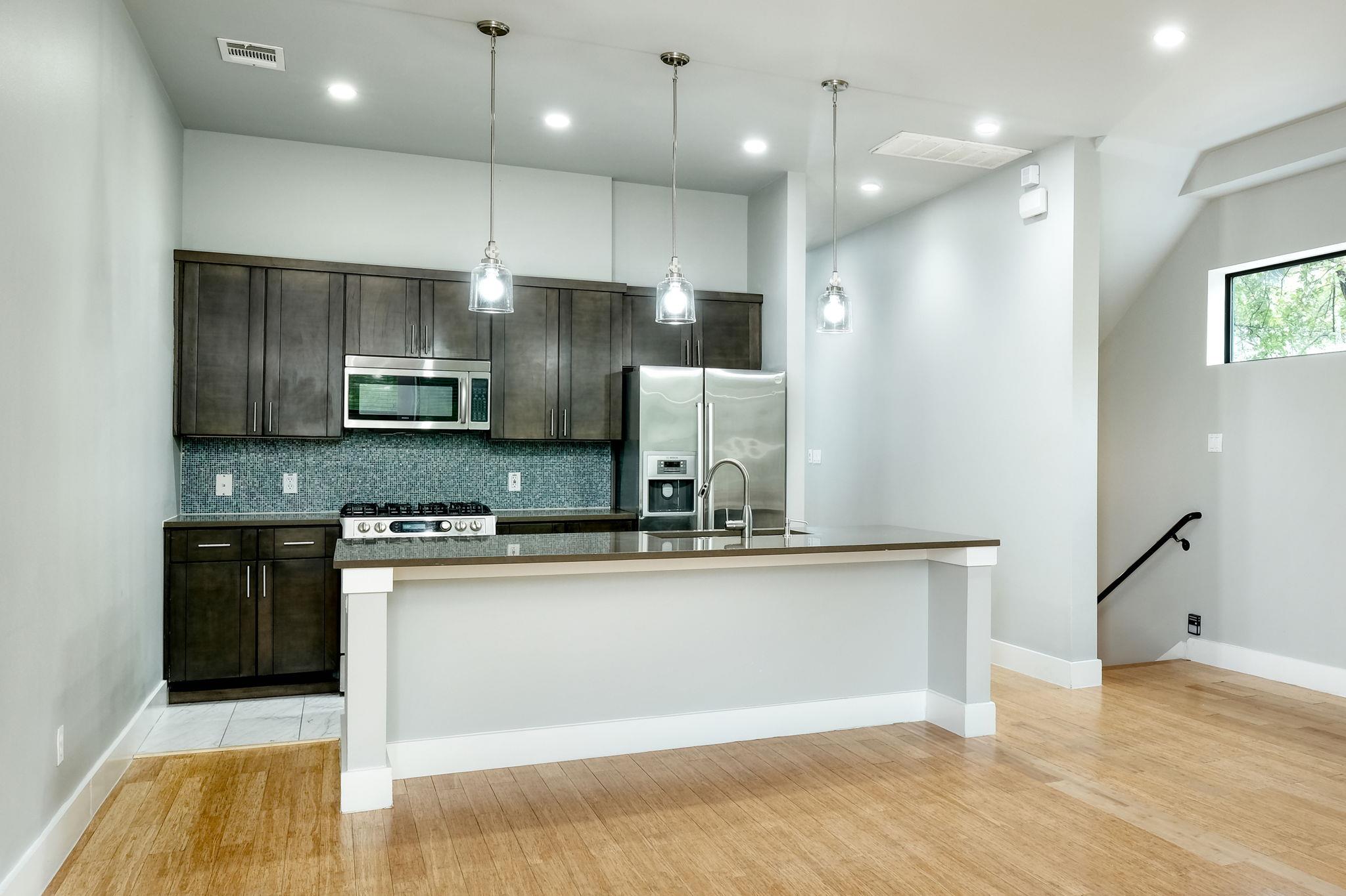 3000 Speedway St #e Property Photo 2
