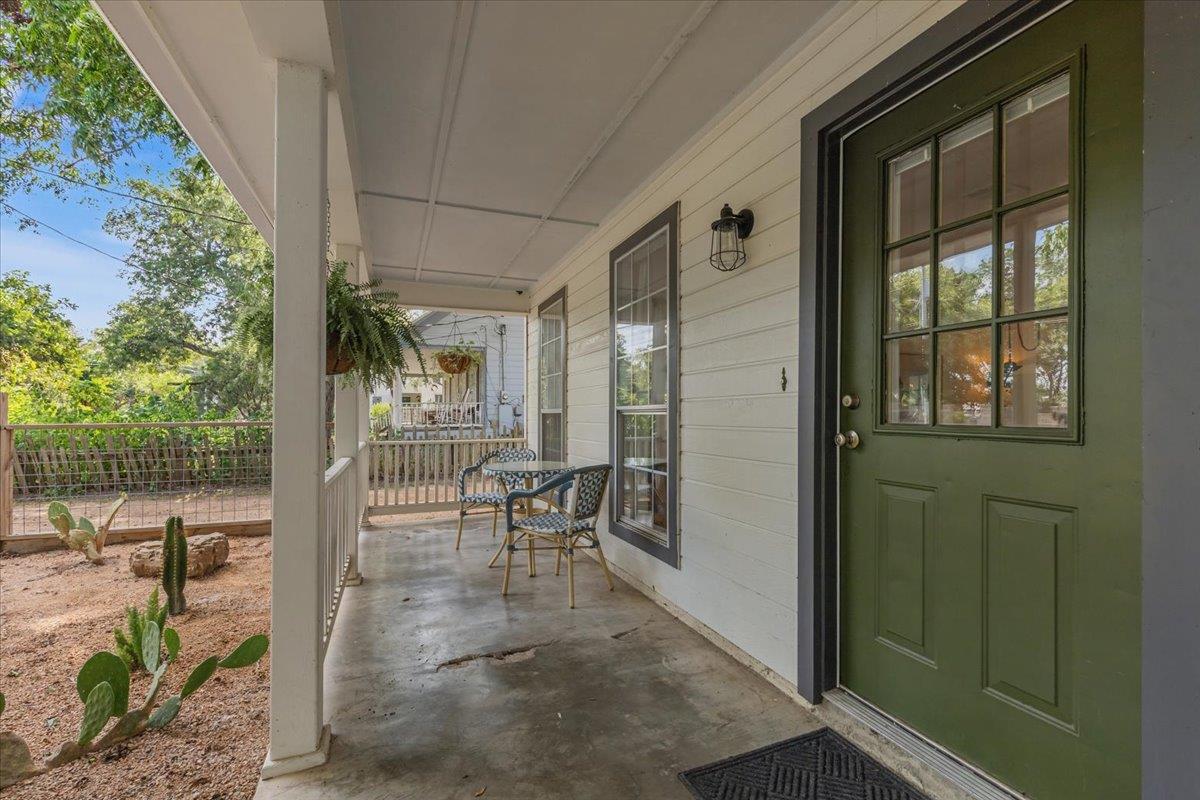 904 Spring St Property Photo 13