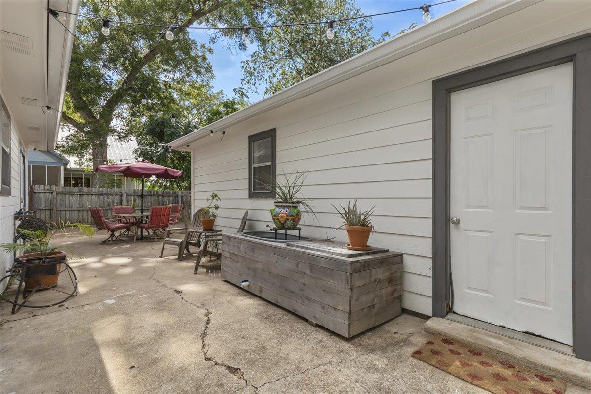 904 Spring St Property Photo 28