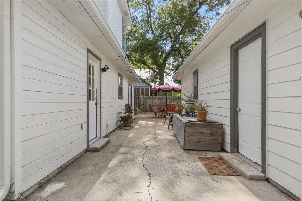 904 Spring St Property Photo 29