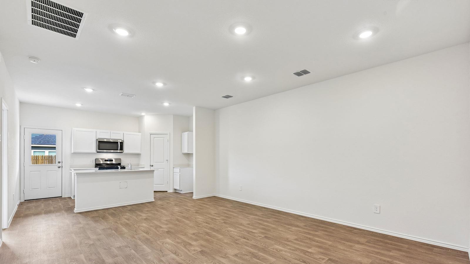 157a Harrison Xing Property Photo 6