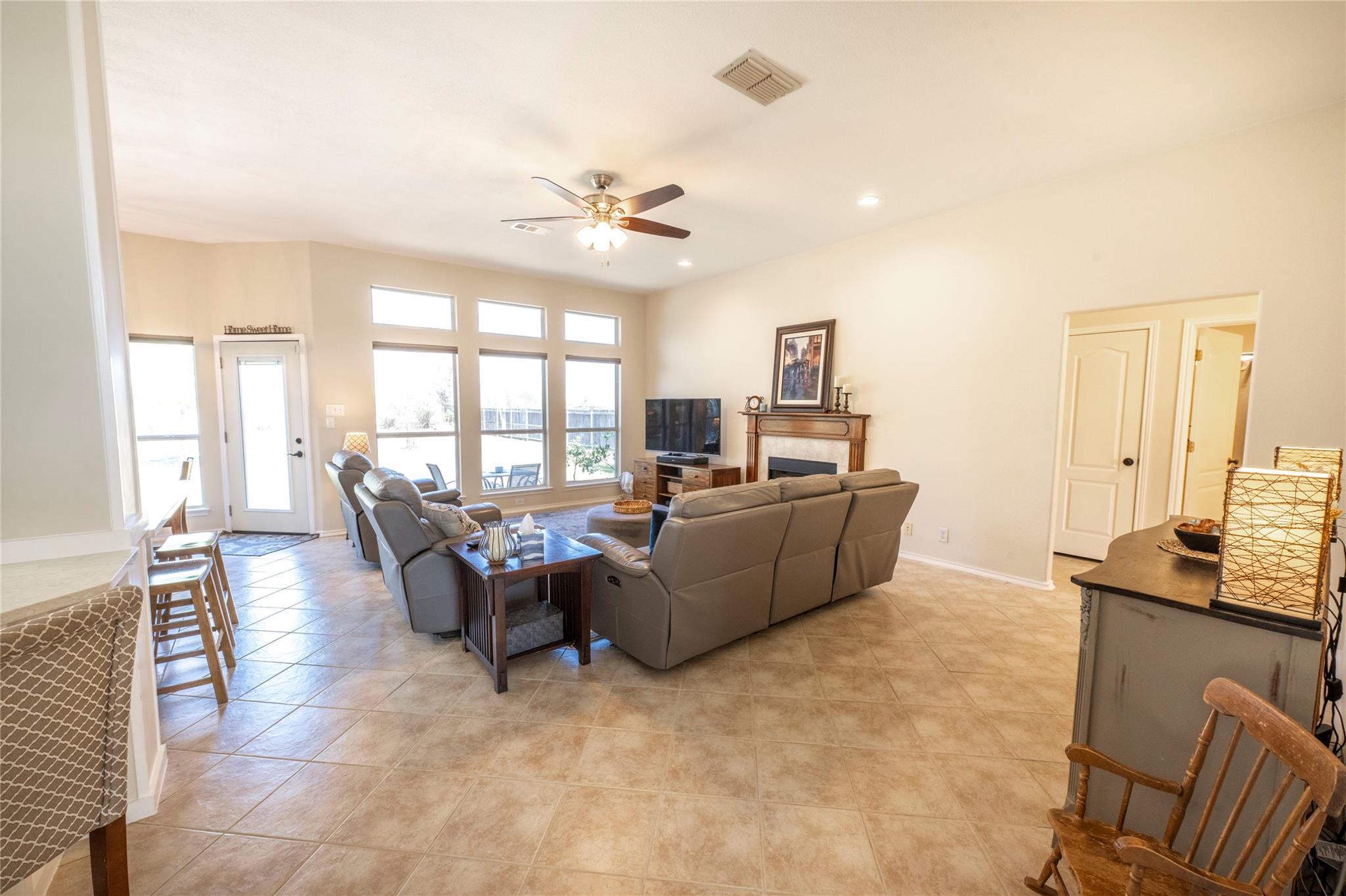 204 Plantation Dr Property Photo 6