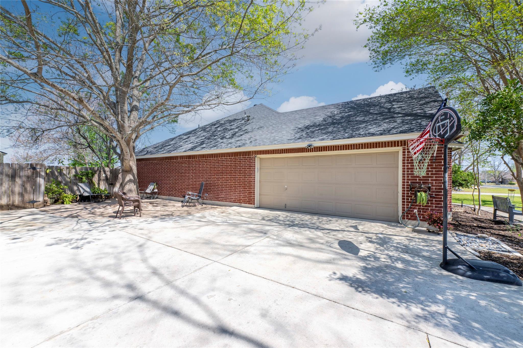 204 Plantation Dr Property Photo 27