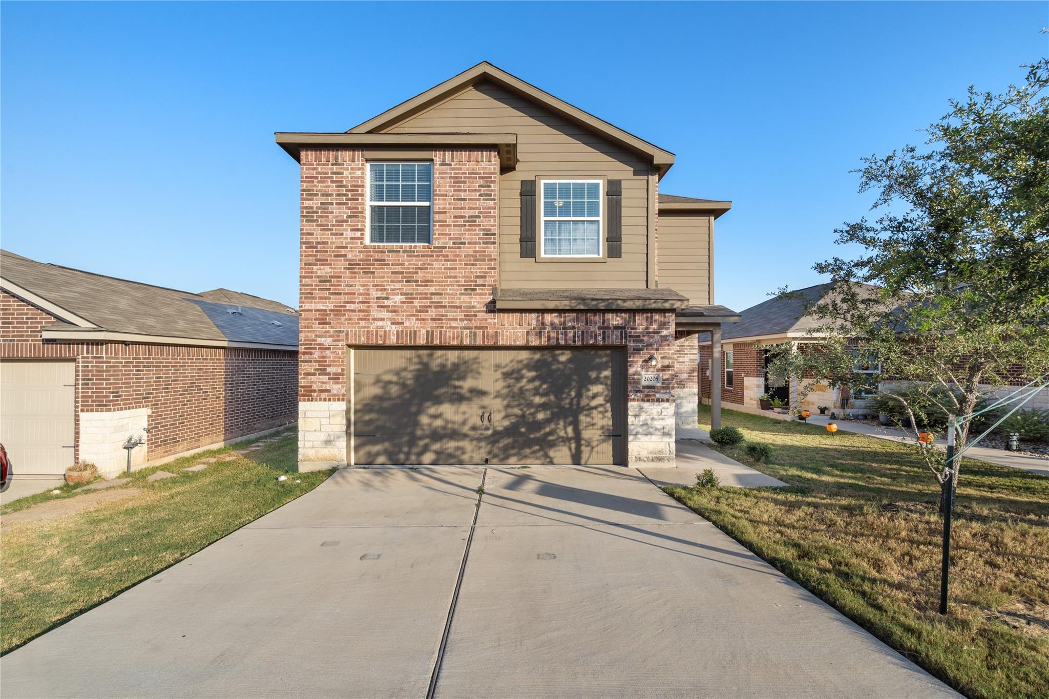 20205 Grover Cleveland Way Property Photo 1