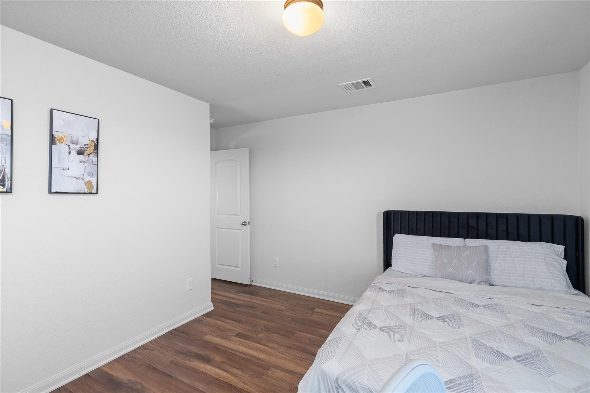 20205 Grover Cleveland Way Property Photo 23