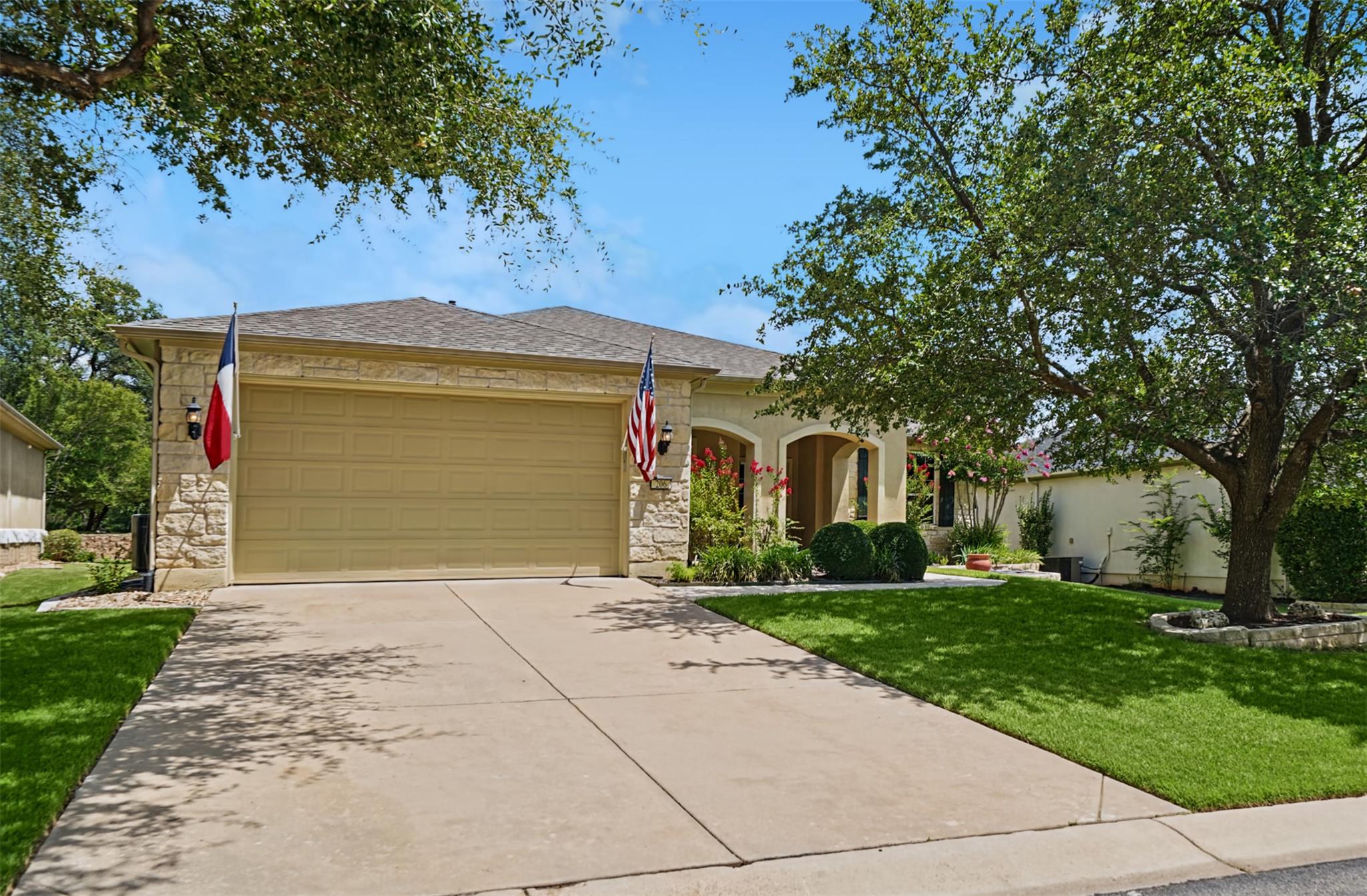 206 Mustang Island Trl Property Photo 1