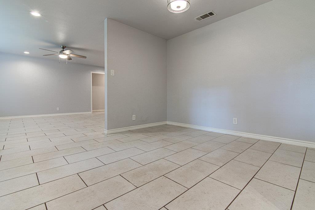 12111 Missel Thrush Ct Property Photo 11