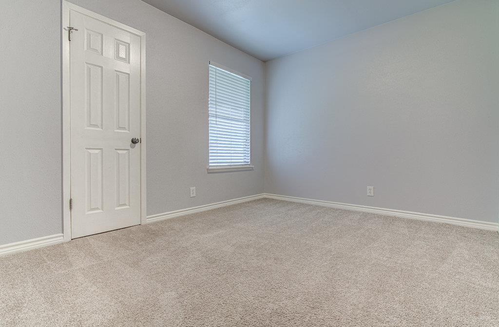 12111 Missel Thrush Ct Property Photo 12