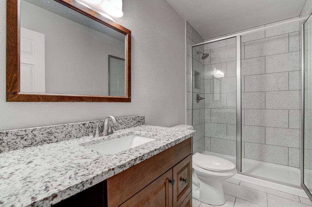 12111 Missel Thrush Ct Property Photo 14