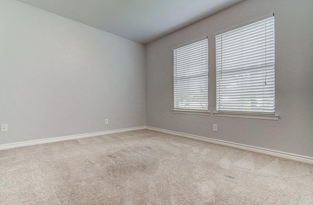 12111 Missel Thrush Ct Property Photo 15