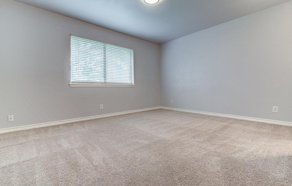 12111 Missel Thrush Ct Property Photo 17