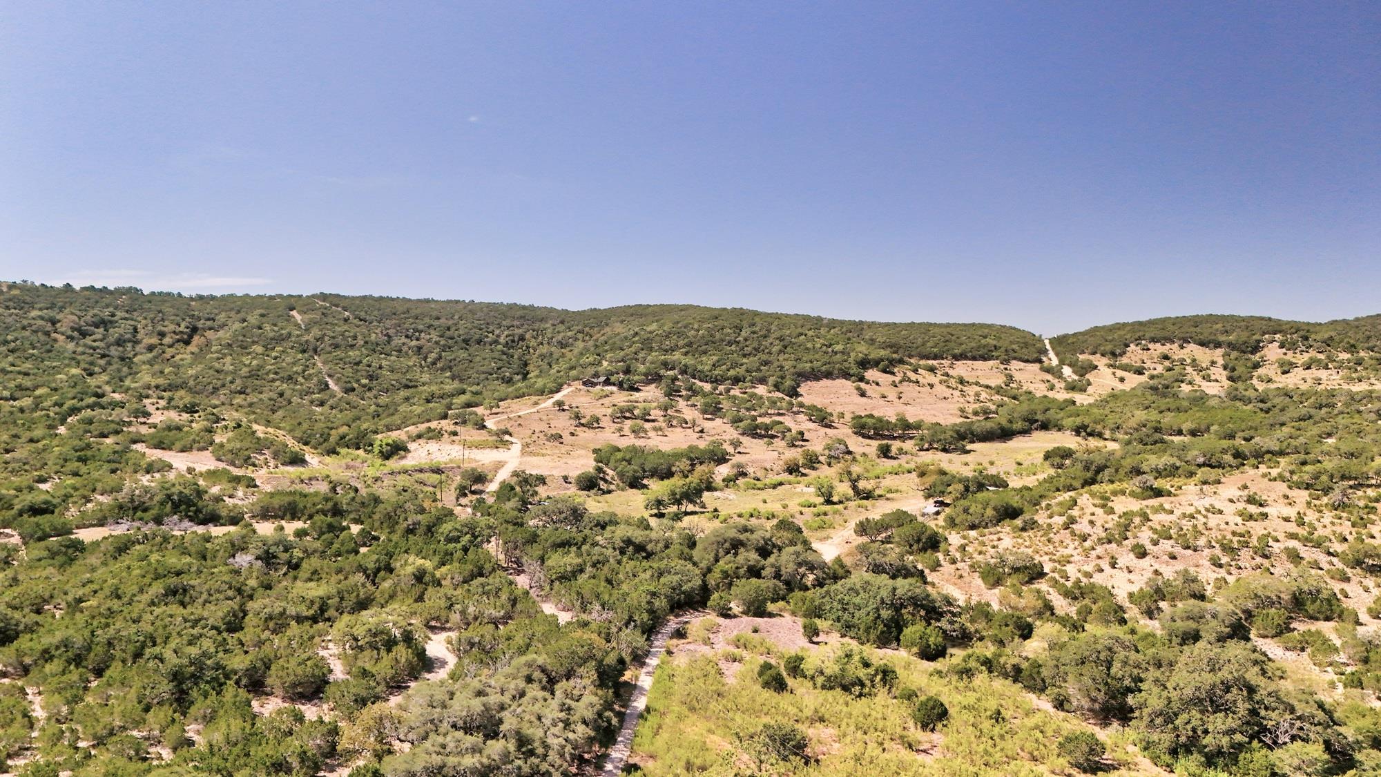 1316 Indian Creek Rd Property Photo 2
