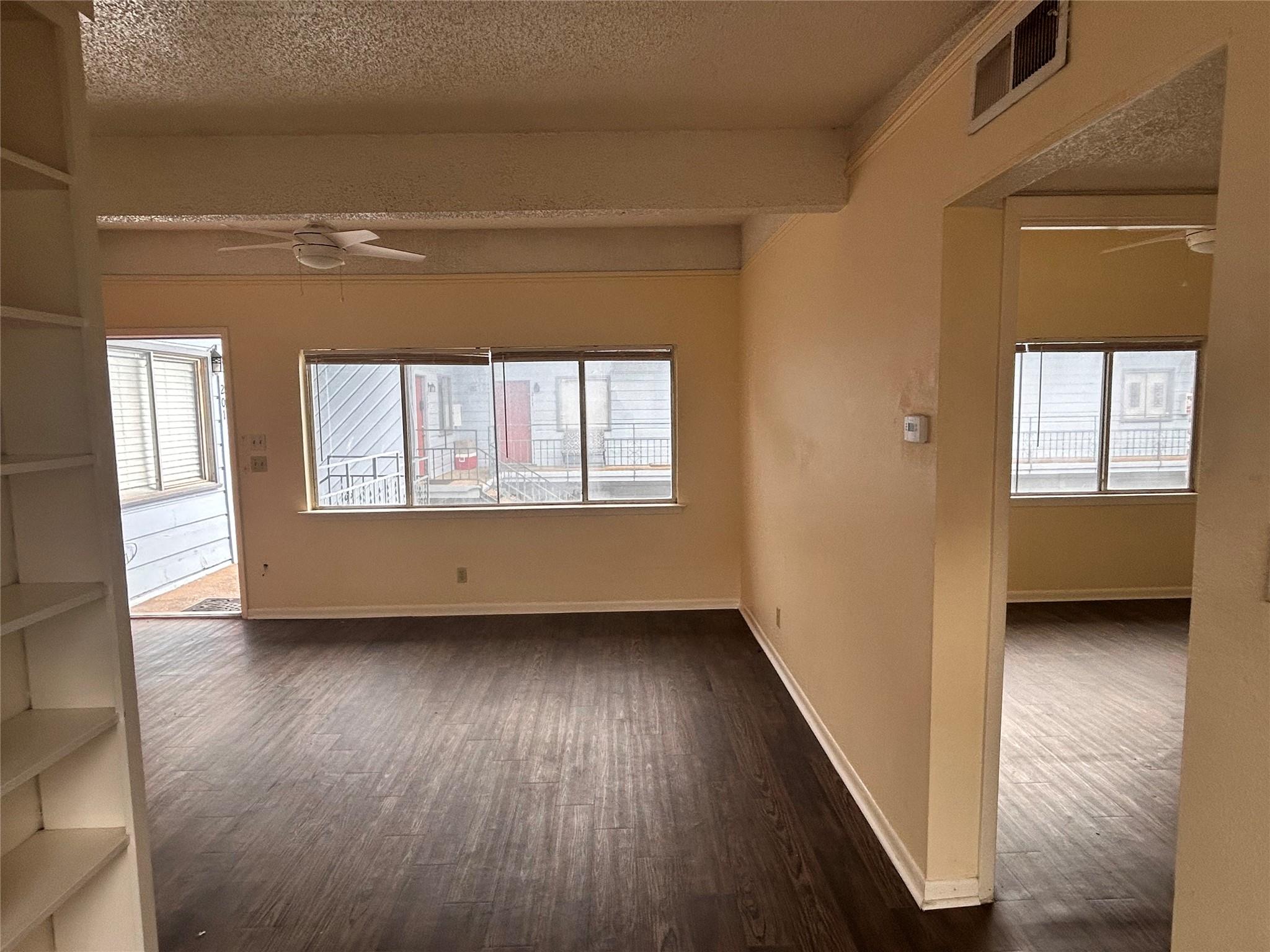 2408 Longview St #202 Property Photo 6