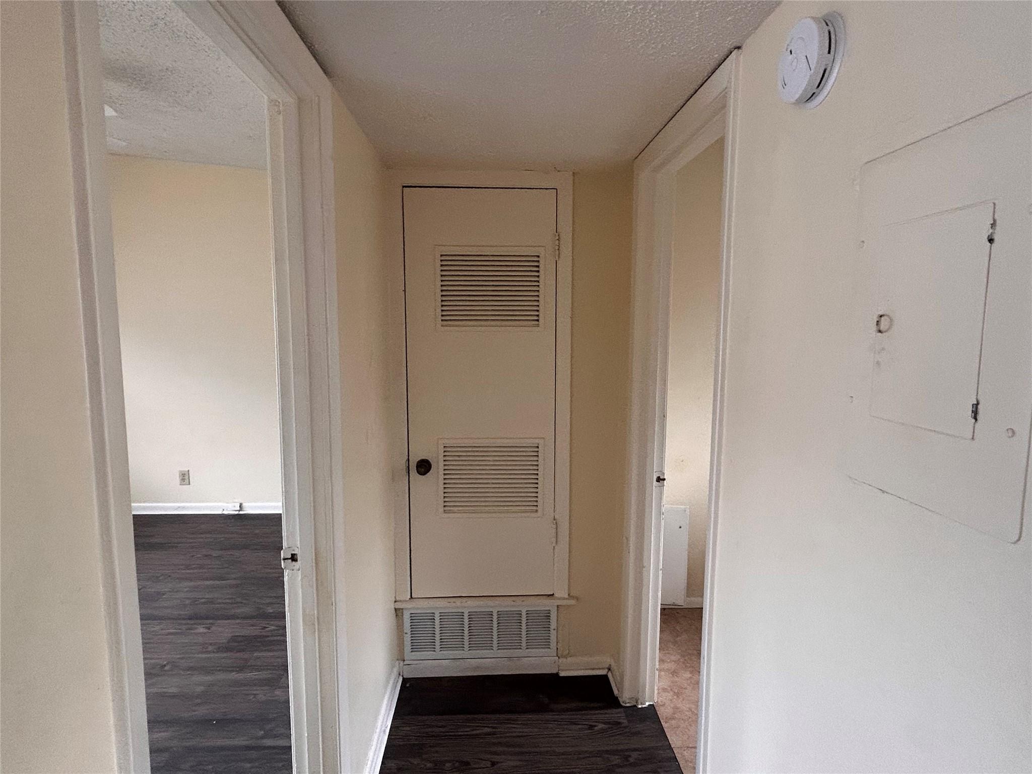 2408 Longview St #202 Property Photo 10