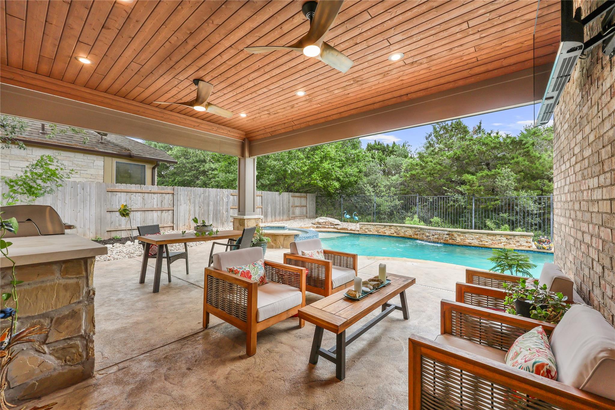 1725 Buttercup Creek Blvd Property Photo