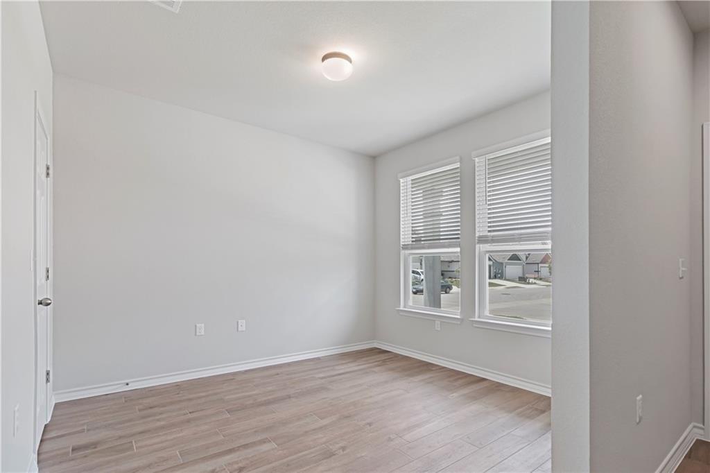 1807 Adobe Walls Way Property Photo 7