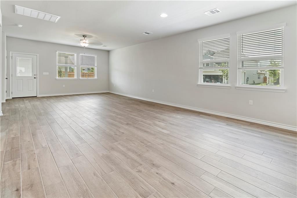 1807 Adobe Walls Way Property Photo 15