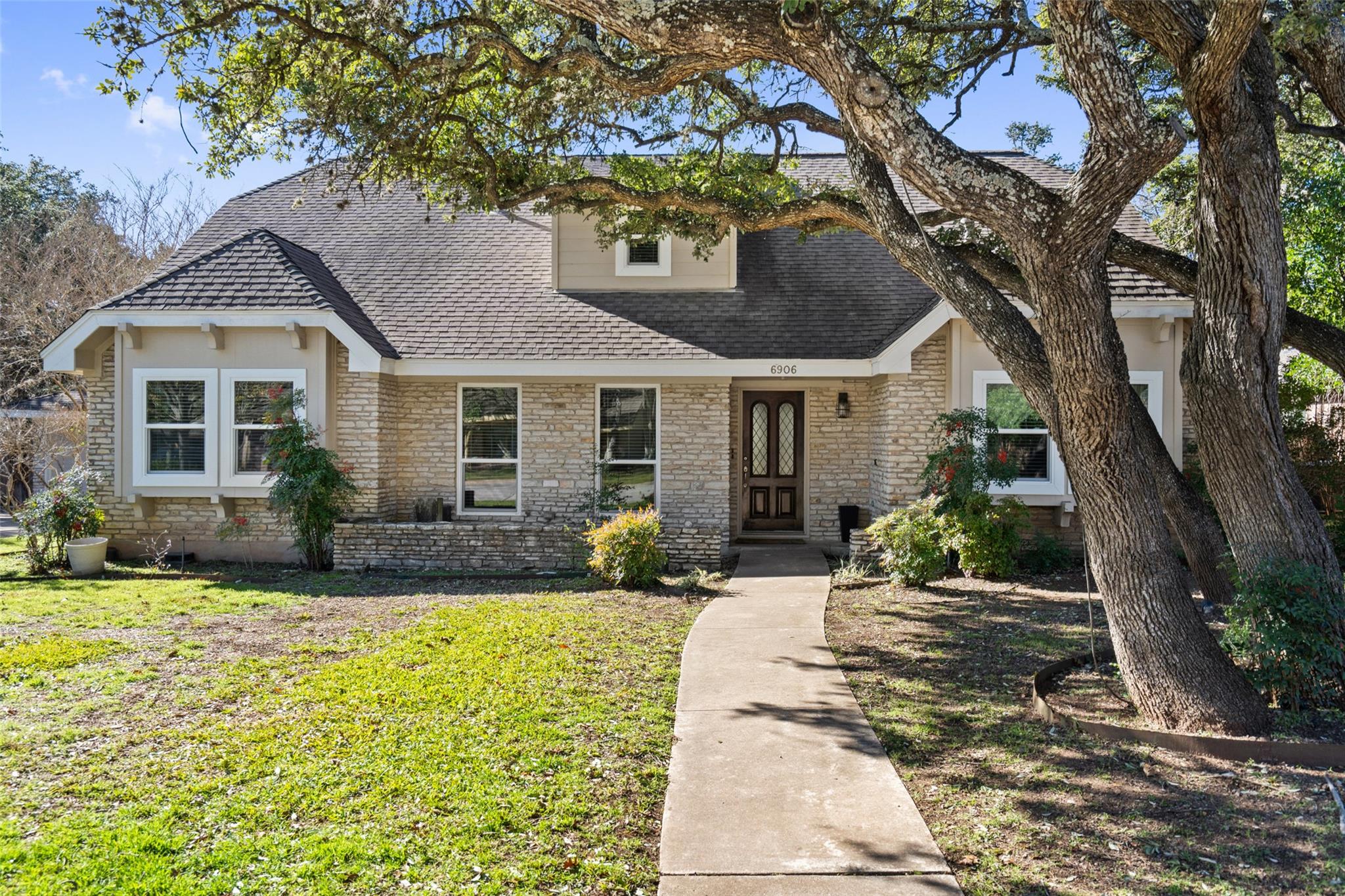 6906 One Oak Rd Property Photo 1