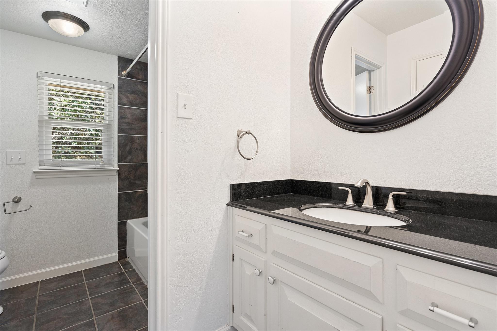 6906 One Oak Rd Property Photo 22