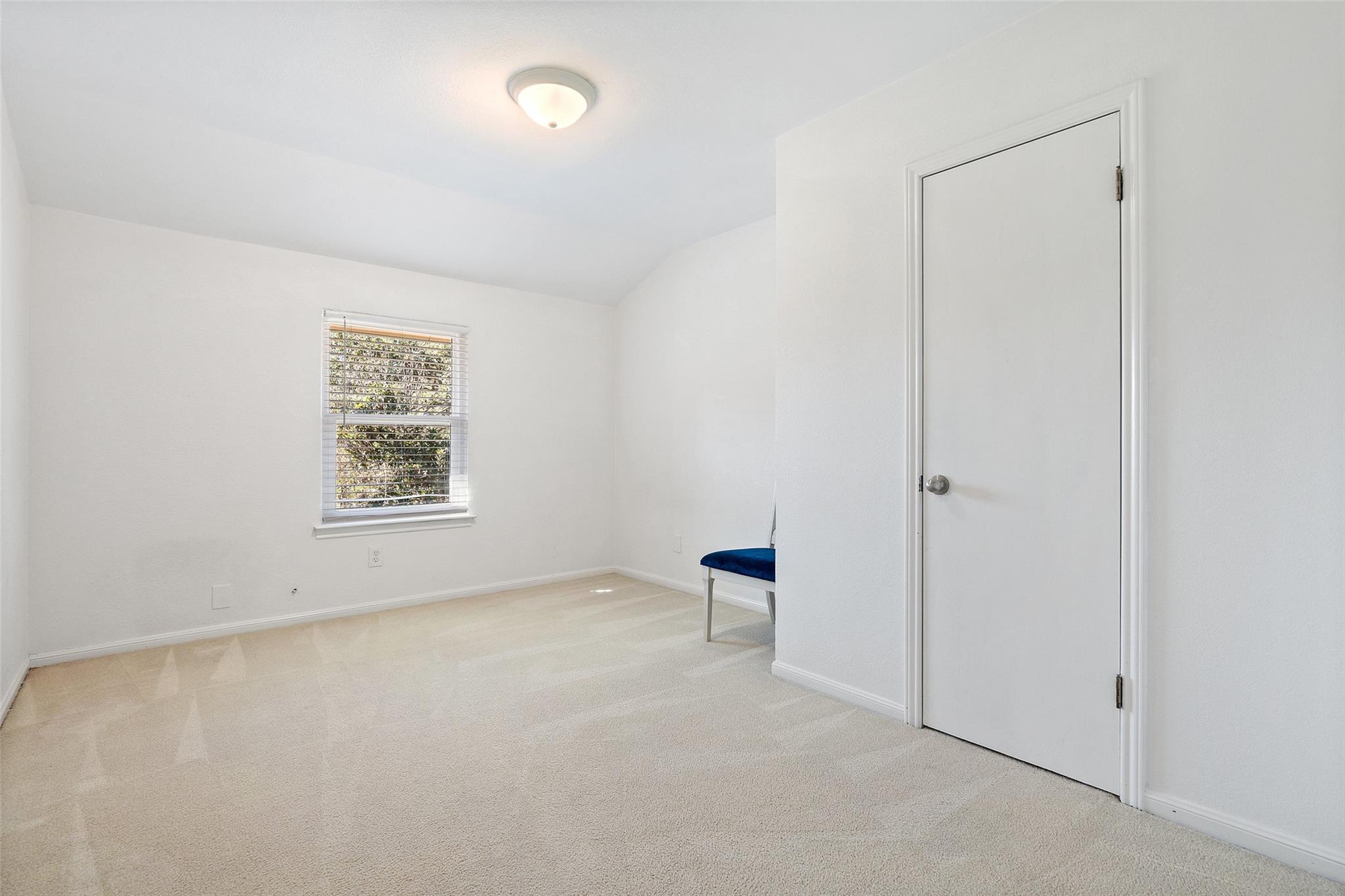 6906 One Oak Rd Property Photo 23